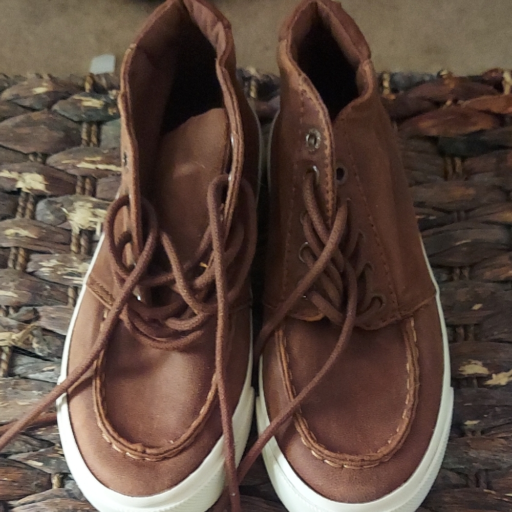 Old Navy Brown Kids Sneakers
